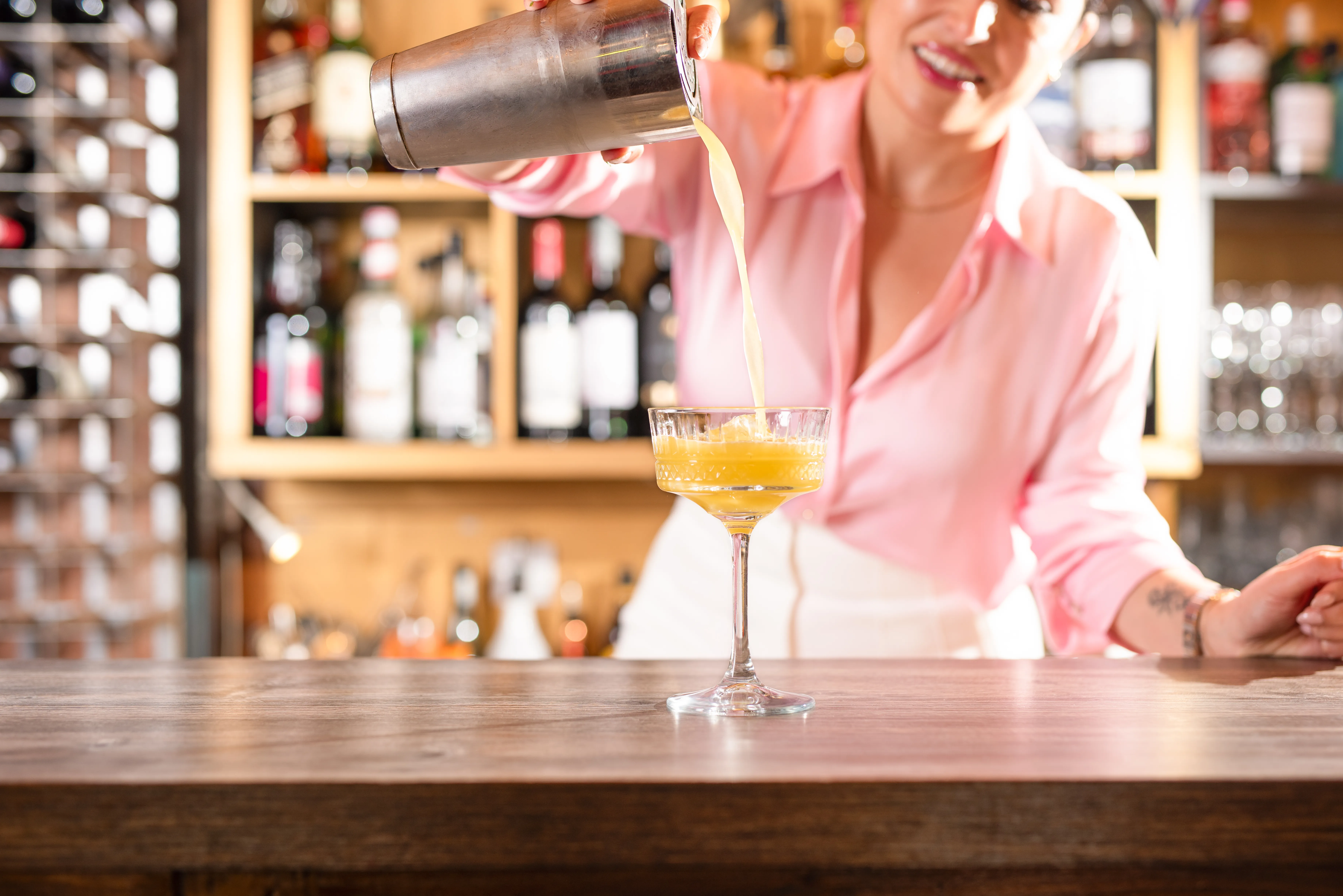 Al Farid bar: cocktail service