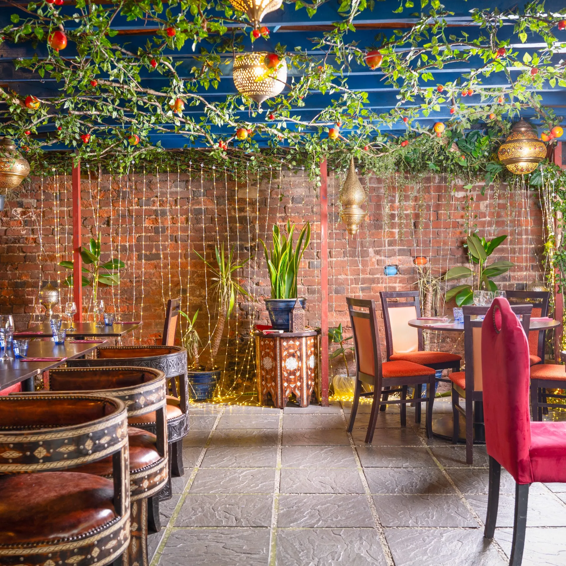 Al Farid dining room interior with lanterns and Moroccan styling